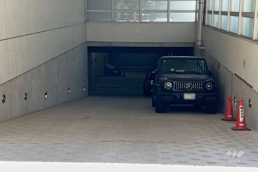 駐車場の出入り口