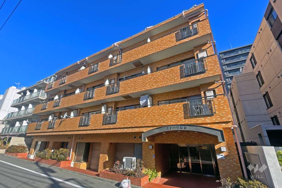 ストーク四谷の外観（南東側から）