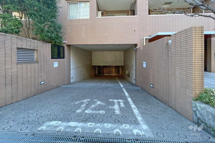 駐車場の出入り口