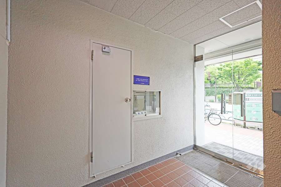 エントランスホール