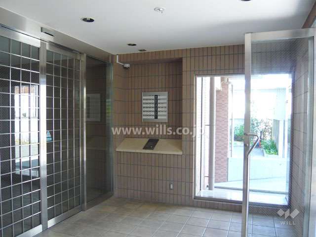 エントランスホール（オートロック付き）