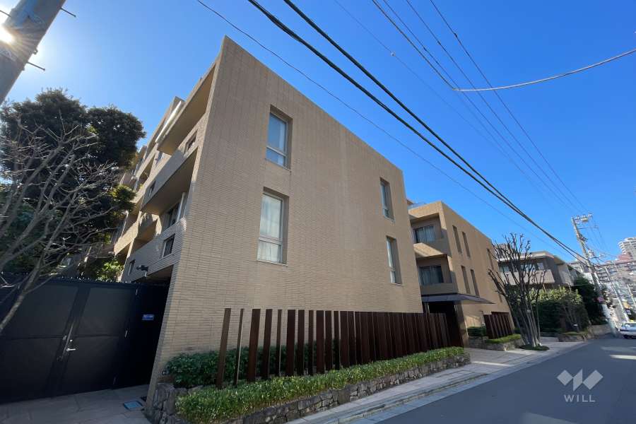 パークコート市谷加賀町二丁目の外観（北東側から）