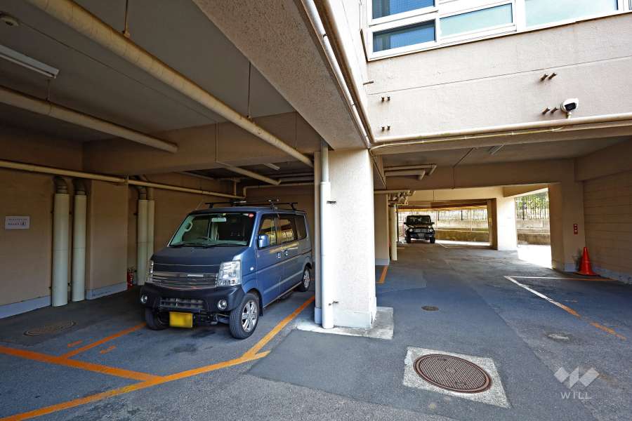 敷地内駐車場（屋内平面式）