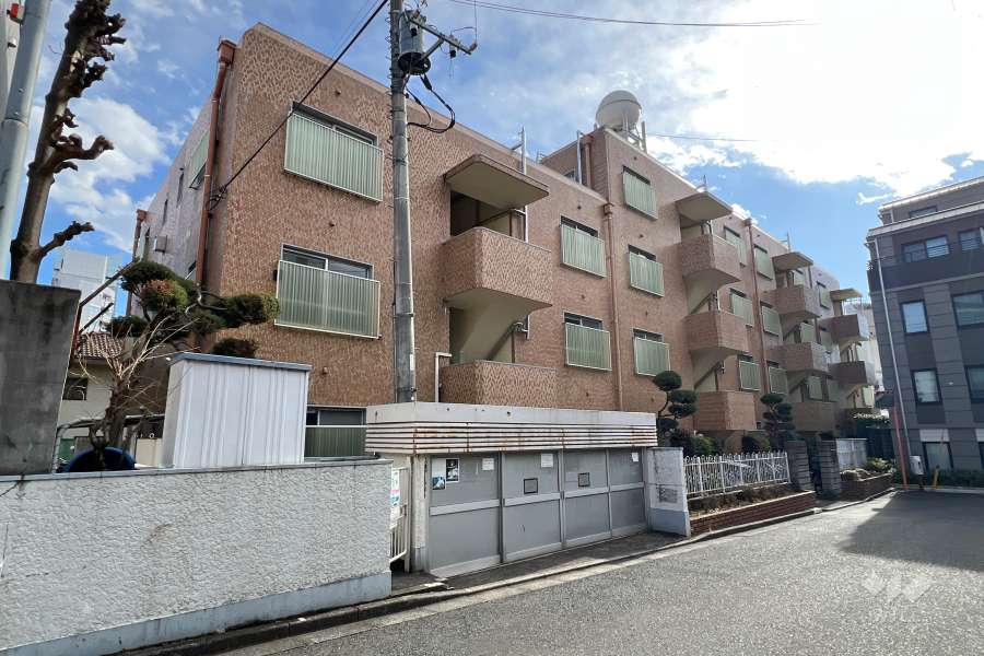 市ヶ谷第2ローヤルコーポの外観（北東側から）