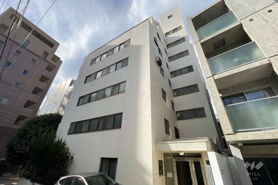 コープ市ヶ谷の外観（南東側から）