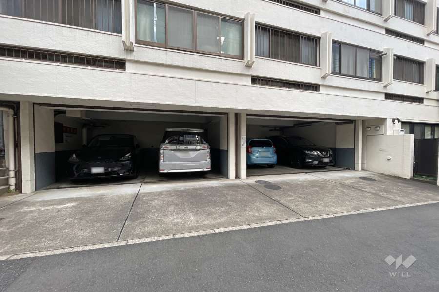 敷地内駐車場（屋内平面式）