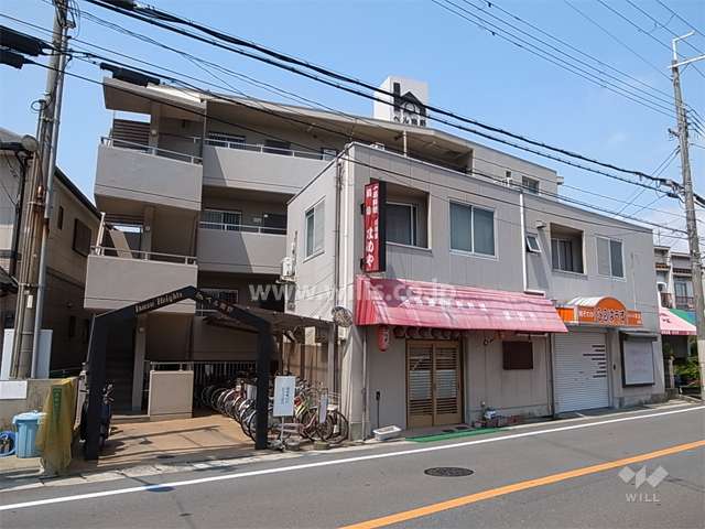 イスズハイツベル伊丹南野の外観（東側から）