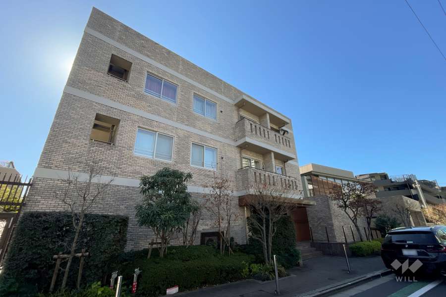 パークコート市谷仲之町の外観（北側から）