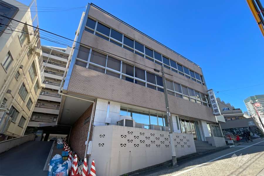 市ヶ谷見附ハイムの外観（東側から）