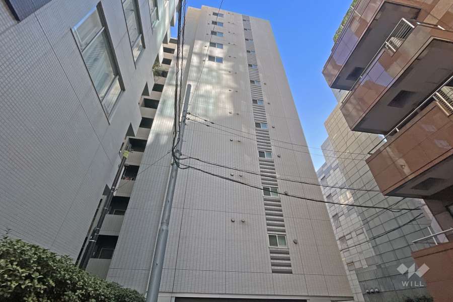 エステムプラザ市谷外濠公園の外観（北東側から）