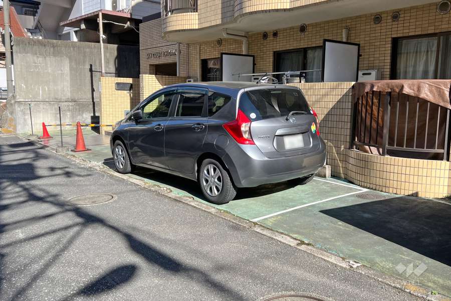 敷地内駐車場（屋外平面式）
