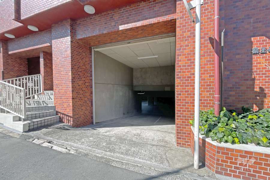 駐車場の出入り口