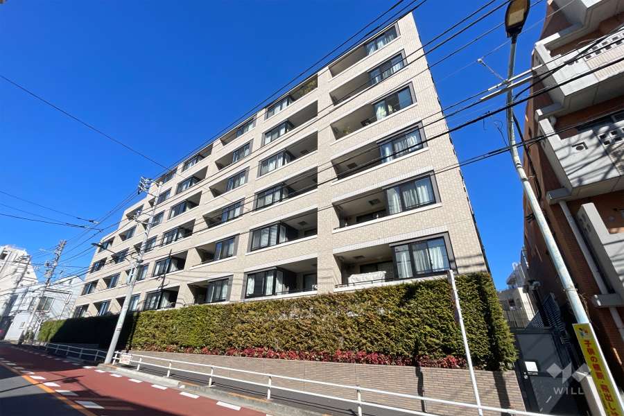 ザヒルズ市谷薬王寺の外観（南東側から）