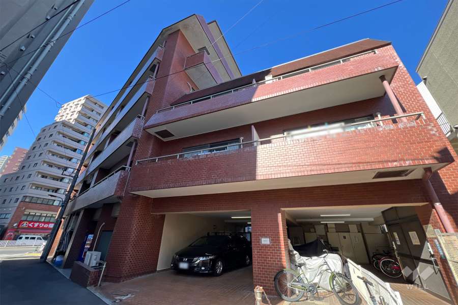 シャンブル牛込の外観（南側から）