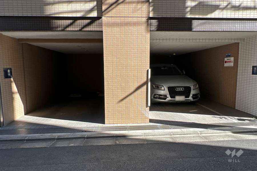 敷地内駐車場（屋内平面式）