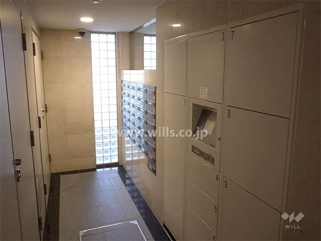 宅配ボックスと共用ポスト