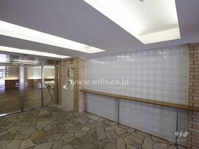 エントランスホール