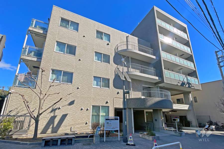 ライトコート四谷の外観（南西側から）