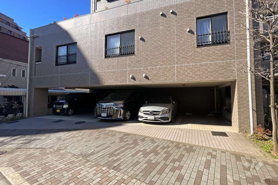 敷地内駐車場（屋内平面式）