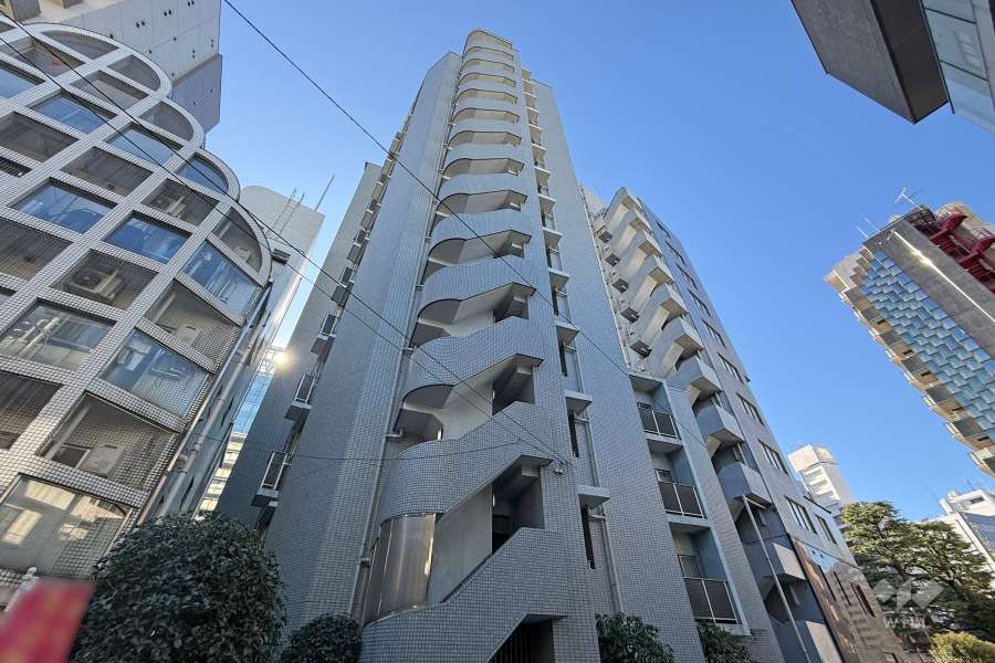 アビテ曙橋の外観（北東側から）