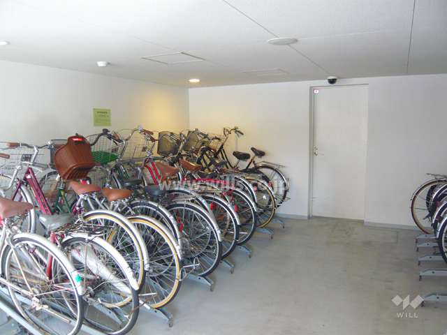 駐輪場（屋内）