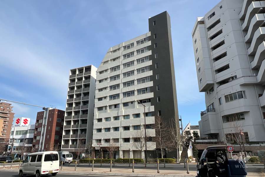 ストークマンション落合の外観（西側から）