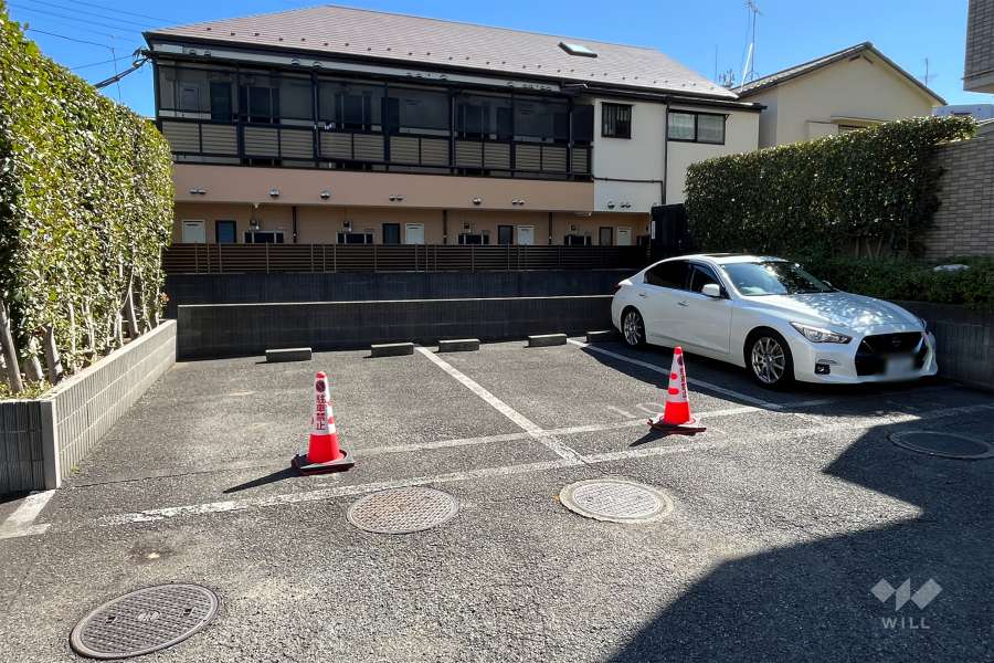 敷地内駐車場（屋外平面式）