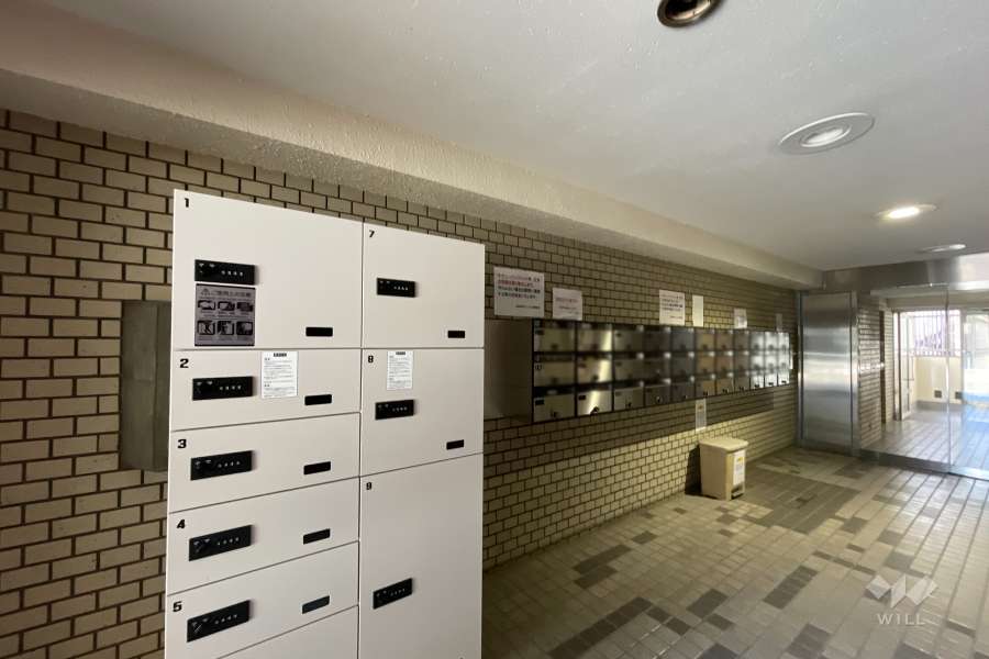 宅配ボックスと共用ポスト