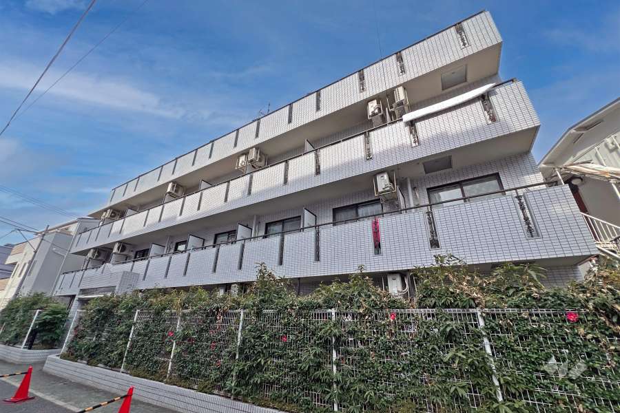 三協グリーンコート落合駅前パート2の外観（南側から）