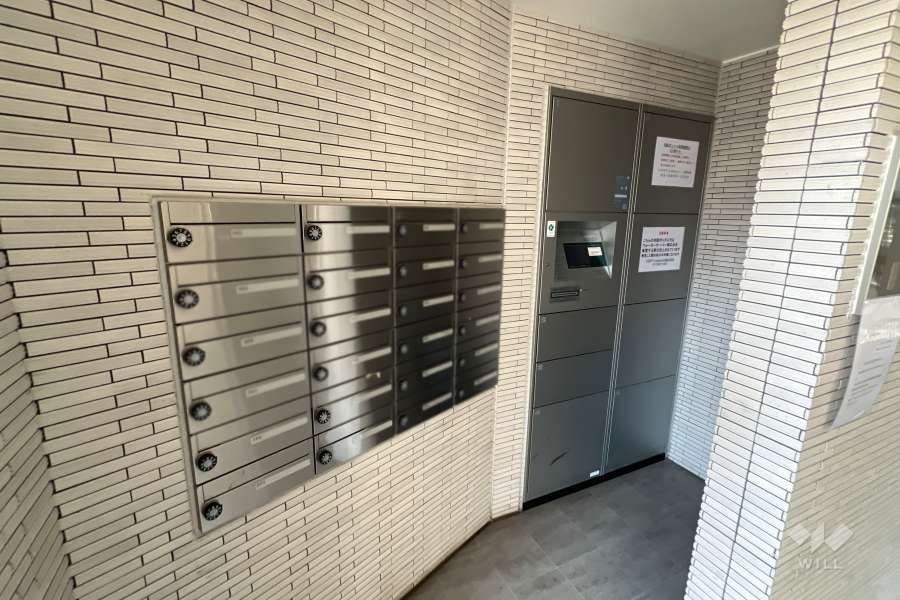 宅配ボックスと共用ポスト