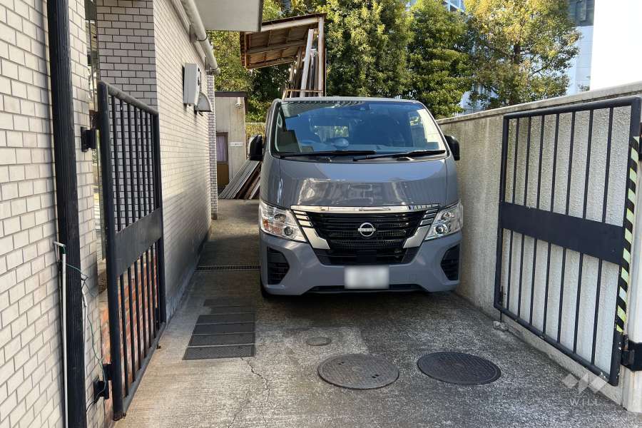 敷地内駐車場（屋外平面式）