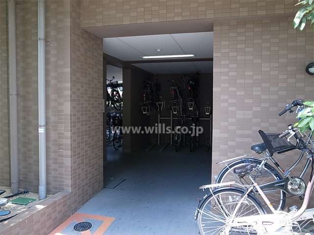 駐輪場入口