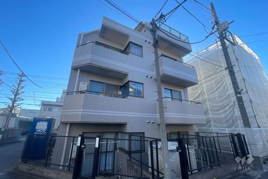 メインステージ新宿の外観（北西側から）　