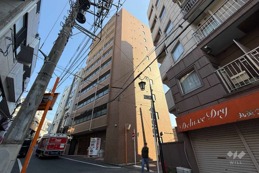 フェニックス新宿7丁目の外観（北西側から）