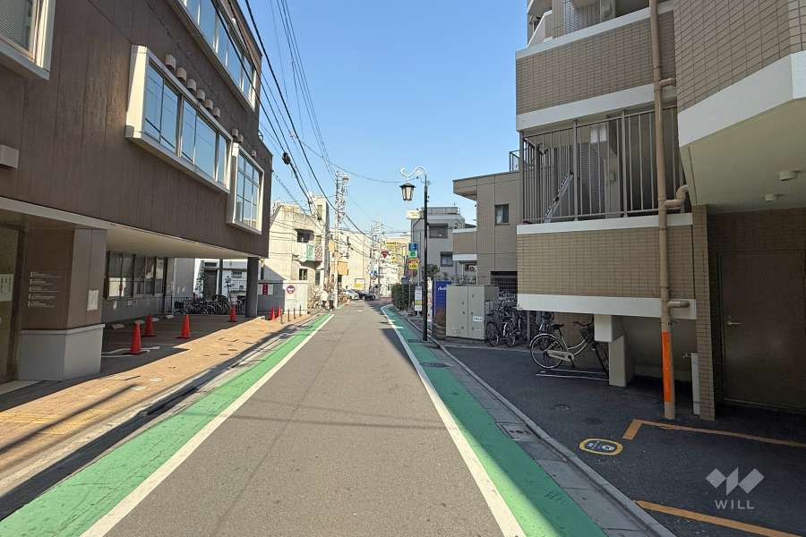 敷地北西側の前面道路