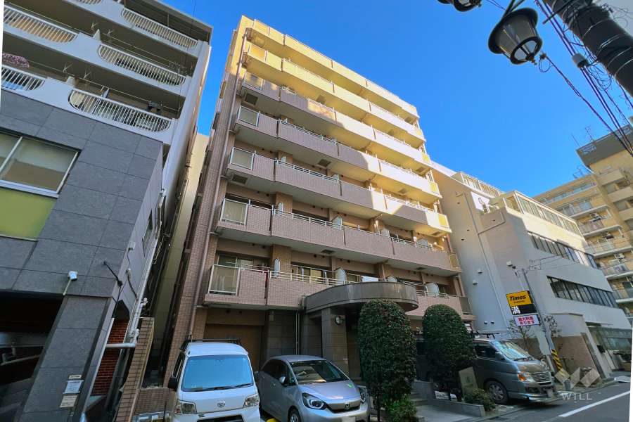 アクロス新宿の外観（北西側から）