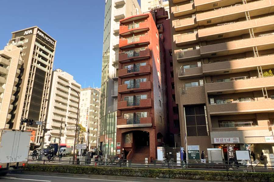 ライオンズマンション新宿第2の外観（南東側から）