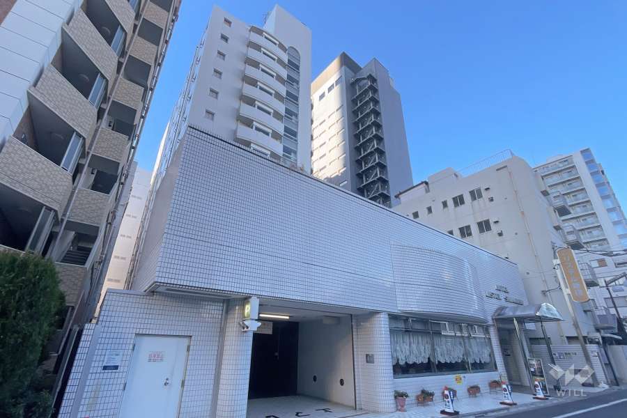ホテルリステル新宿の外観（北東側から）
