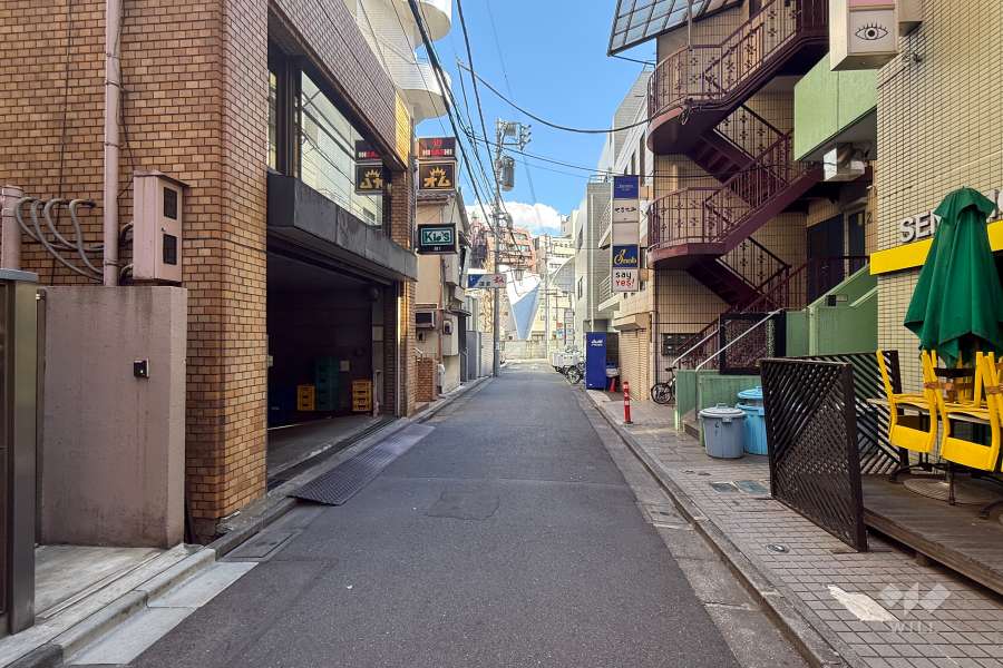 敷地南西側の前面道路