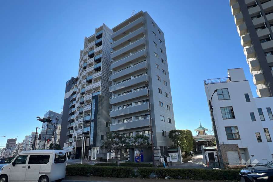 ノバ新宿の外観（北西側から）