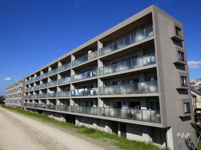 ジオ東園田町の外観（南側から）