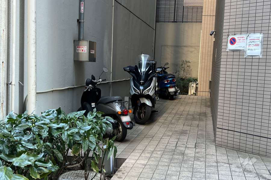 バイク置場