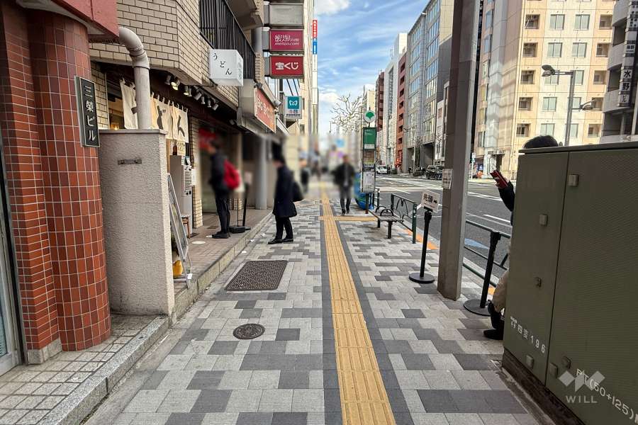 敷地南側の前面道路