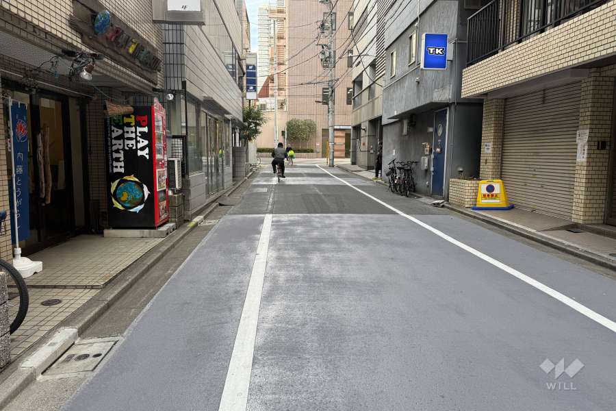 敷地北側の前面道路