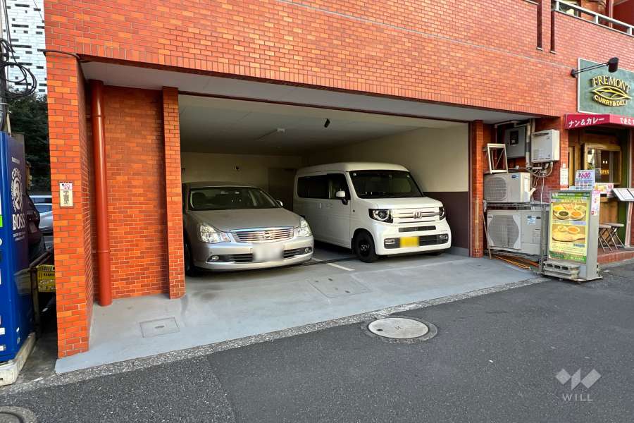 敷地内駐車場（屋内平面式）