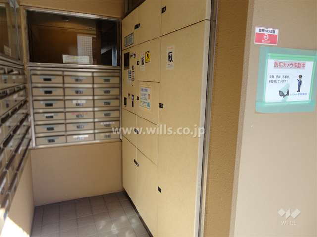 共用ポストと宅配ボックス