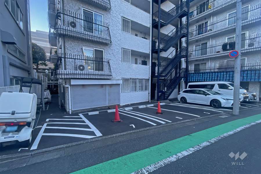 敷地内駐車場（屋外平面式）