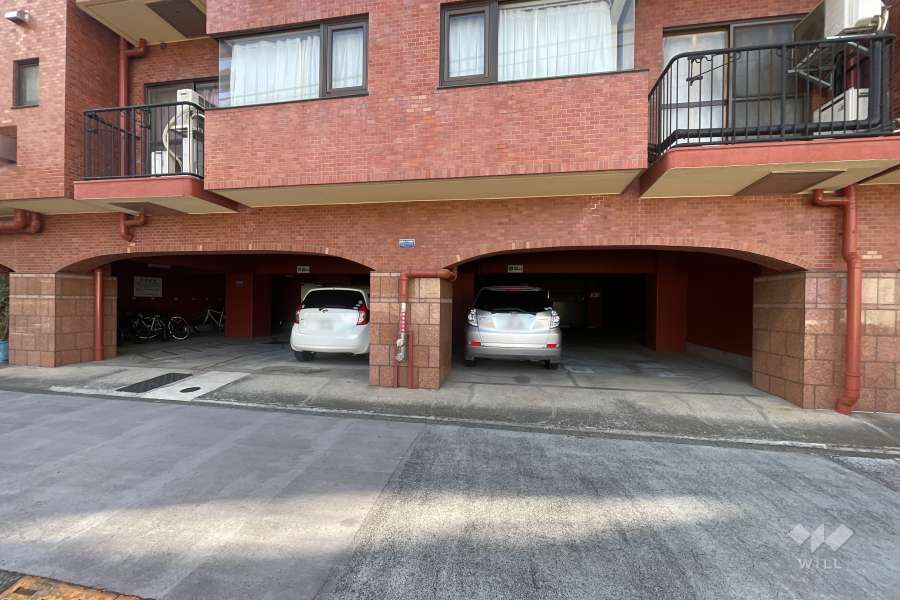 敷地内駐車場（屋内平面式）