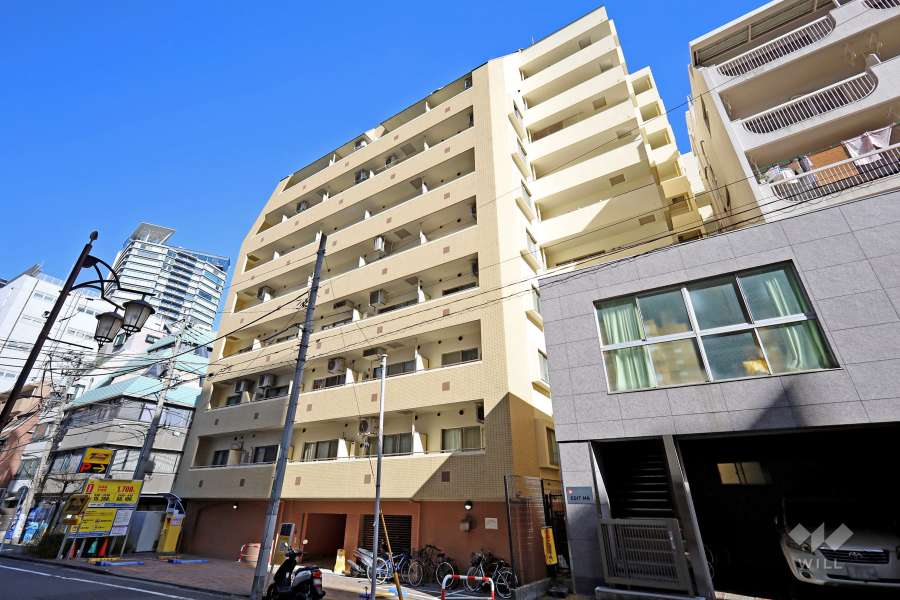 デュオスカーラ新宿の外観（南西側から）