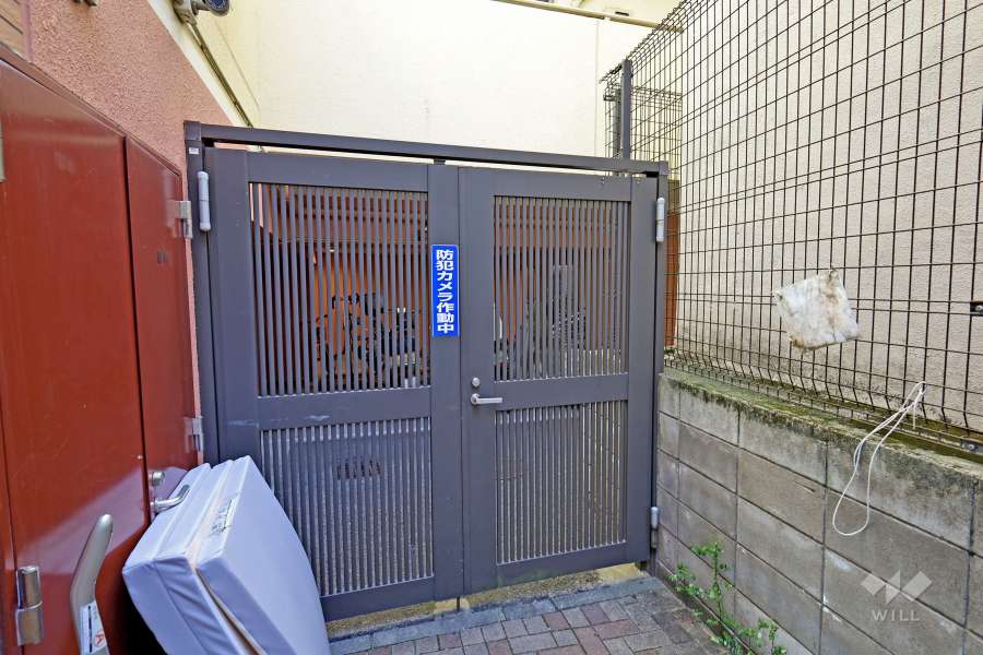 駐輪場出入り口